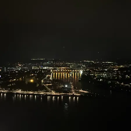 Moselflair Mit Direktem Blick Auf Mosel Und Weinberge * Oberfell
