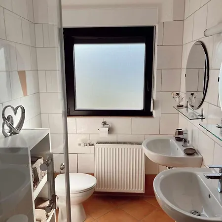 Appartement Moselflair Mit Direktem Blick Auf Mosel Und Weinberge