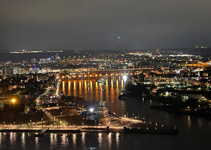 Moselflair Mit Direktem Blick Auf Mosel Und Weinberge 公寓 *